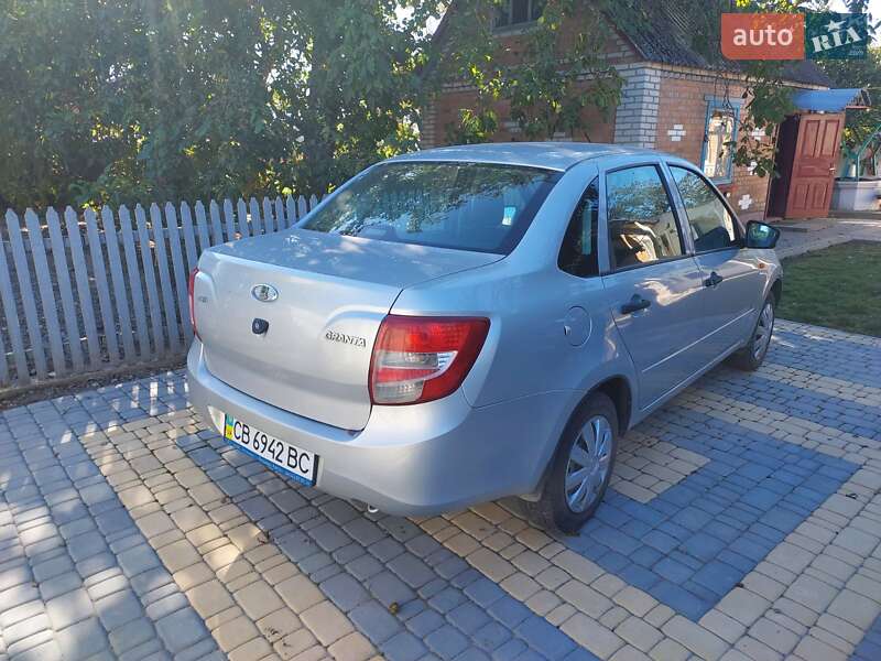 Седан ВАЗ / Lada 2190 Granta 2014 в Вінниці фото 3 Седан ВАЗ / Lada 2190 Granta 2014 в Вінниці