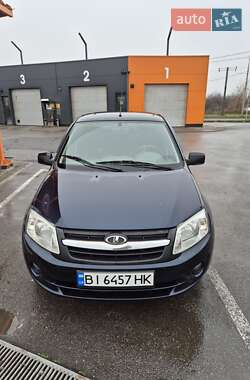 Седан ВАЗ 2190 Granta 2013 в Харкові