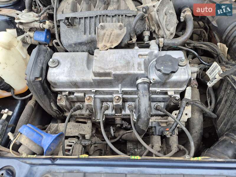 Седан ВАЗ / Lada 2190 Granta 2013 в Харькове