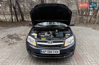 Седан ВАЗ 2190 Granta 2012 в Запорожье