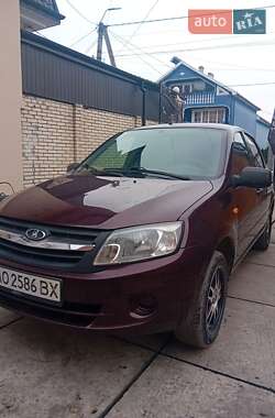 Седан ВАЗ 2190 Granta 2014 в Виноградові