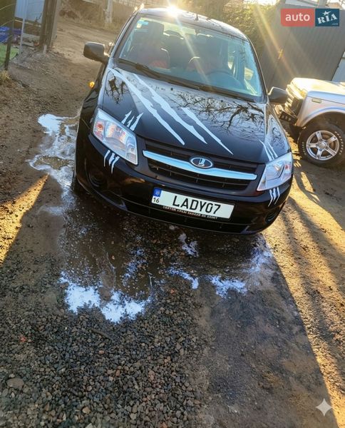 Седан ВАЗ / Lada 2190 Granta 2012 в Одессе