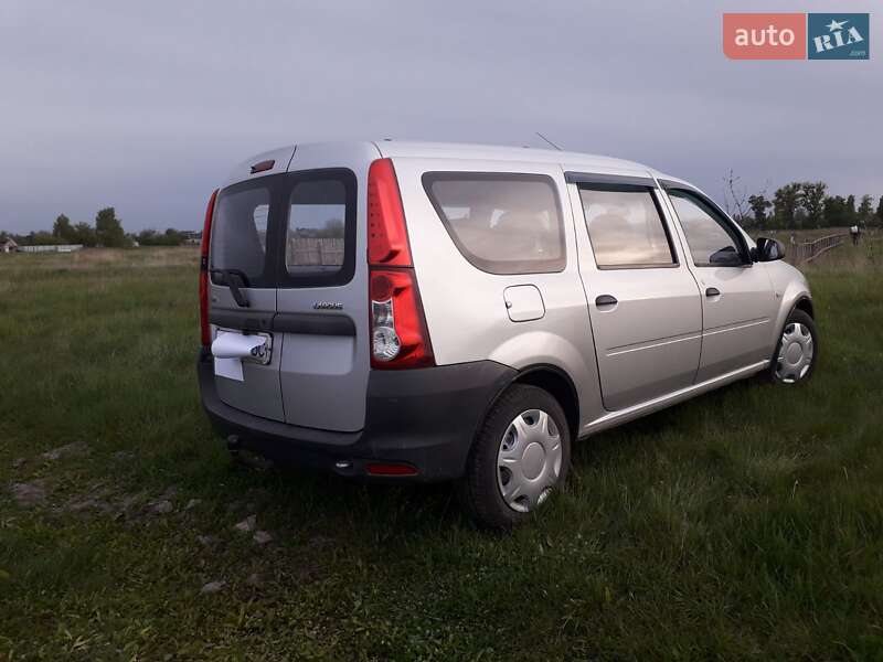 Универсал ВАЗ / Lada Largus 2013 в Корюковке