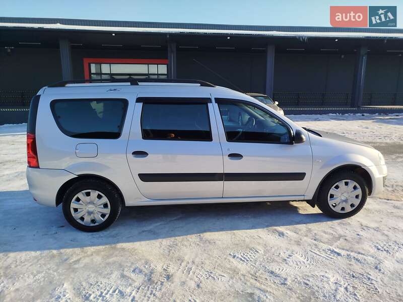 ВАЗ / Lada Largus 2014