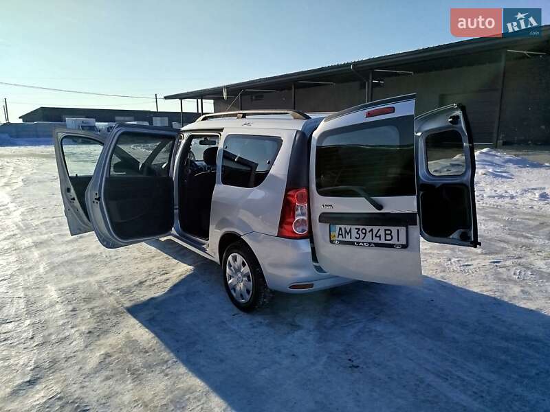 Универсал ВАЗ / Lada Largus 2014 в Житомире фото 21 Универсал ВАЗ / Lada Largus 2014 в Житомире