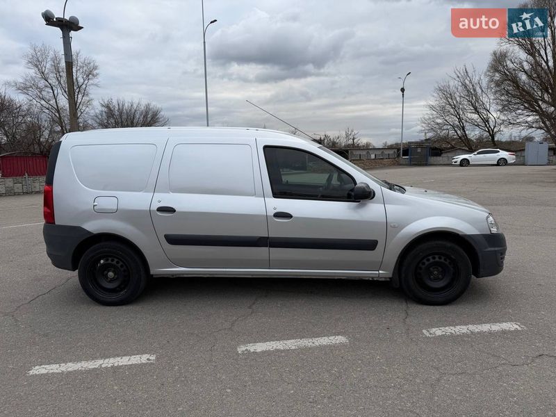 Вантажопасажирський фургон ВАЗ / Lada Largus 2016 в Запоріжжі