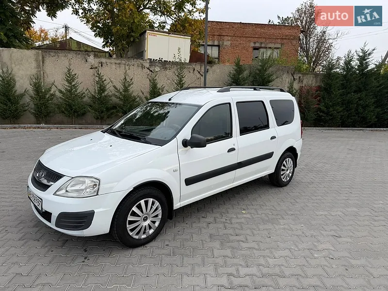 ВАЗ / Lada Largus 2013