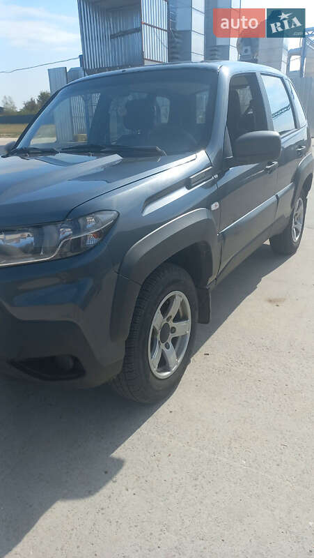 Внедорожник / Кроссовер ВАЗ / Lada Niva Travel 2022 в Макарове