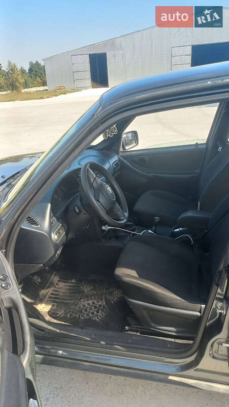 Внедорожник / Кроссовер ВАЗ / Lada Niva Travel 2022 в Макарове