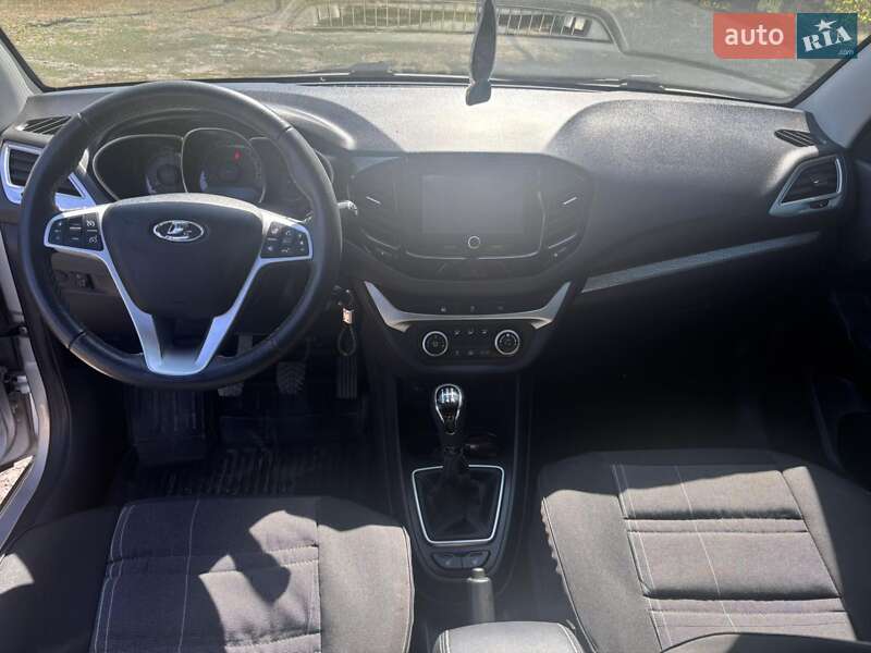 Седан ВАЗ / Lada Vesta Cross 2021 в Вольногорске