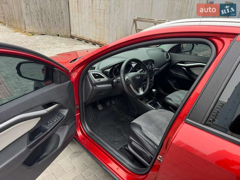 Седан ВАЗ / Lada Vesta Cross 2020 в Черкасах фото 11 Седан ВАЗ / Lada Vesta Cross 2020 в Черкасах