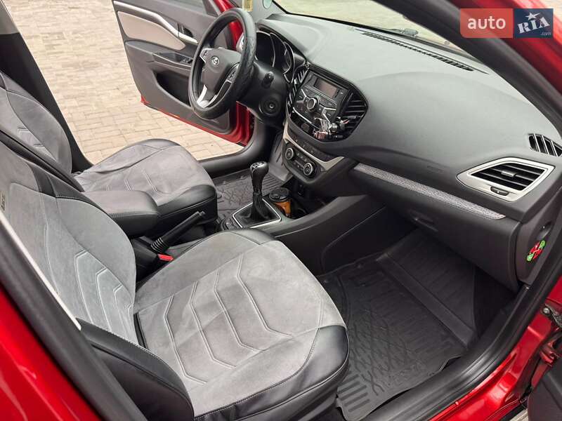 Седан ВАЗ / Lada Vesta Cross 2020 в Черкасах фото 16 Седан ВАЗ / Lada Vesta Cross 2020 в Черкасах