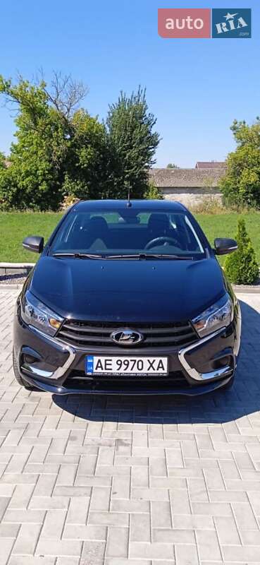 Седан ВАЗ / Lada Vesta 2021 в Криничках