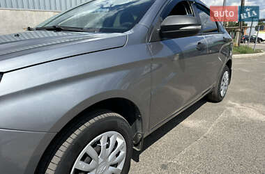 Седан ВАЗ / Lada Vesta 2020 в 