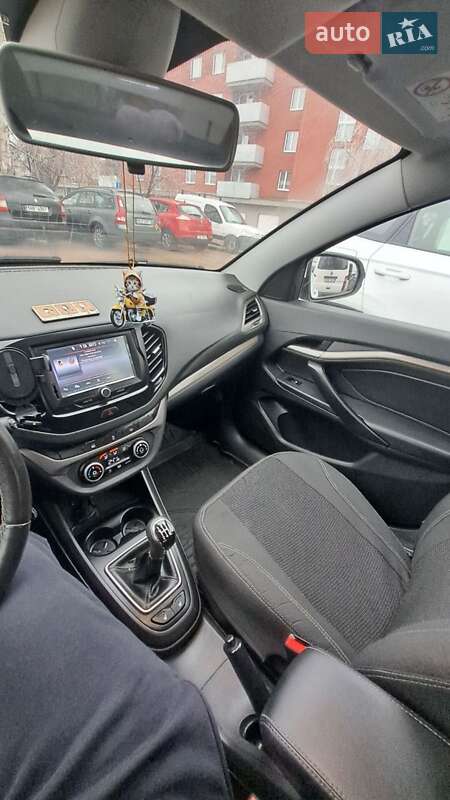 Седан ВАЗ / Lada Vesta 2021 в Львові