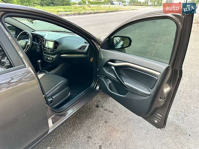 Седан ВАЗ / Lada Vesta 2021 в Дніпрі