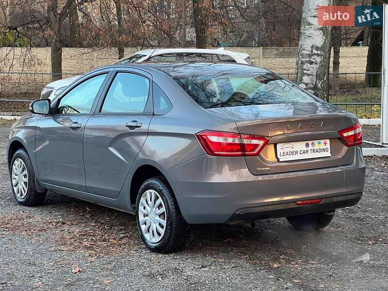 Седан ВАЗ / Lada Vesta 2018 в Харькове