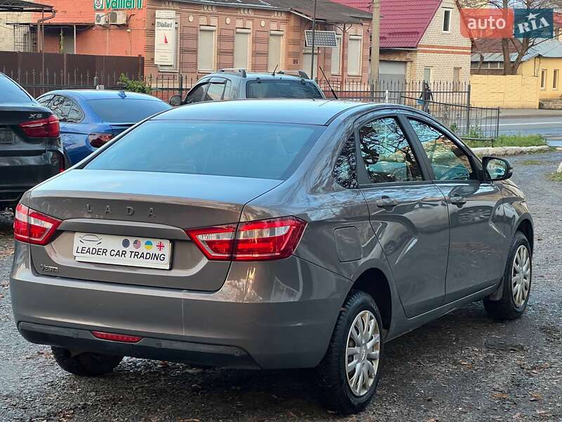 Седан ВАЗ / Lada Vesta 2018 в Харькове