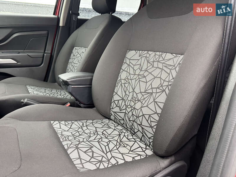 Хэтчбек ВАЗ / Lada XRay 2019 в Киеве фото 12 Хэтчбек ВАЗ / Lada XRay 2019 в Киеве