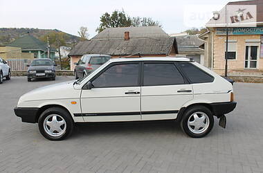 Хэтчбек ВАЗ 2109 1992 в Могилев-Подольске