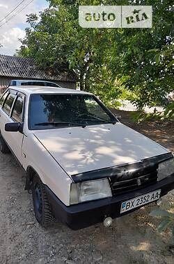 Хэтчбек ВАЗ 2109 1995 в Черновцах