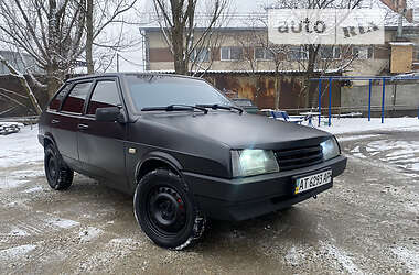 Хэтчбек ВАЗ 2109 1990 в Ивано-Франковске