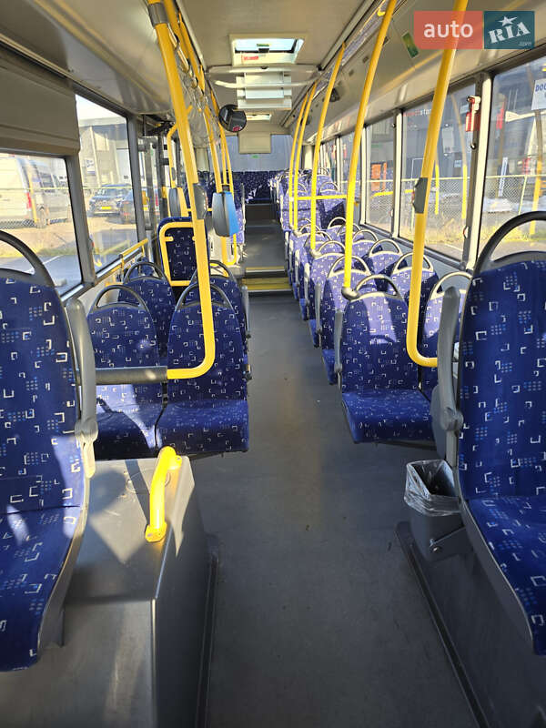 Міський автобус VDL Ambassador 2013 в Луцьку