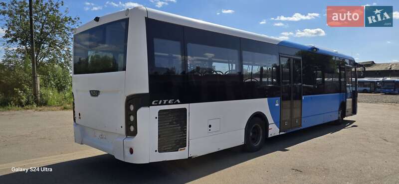 Городской автобус VDL Citea 2012 в Луцке