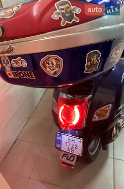 Скутер Vespa GTS 2020 в  фото 5 Скутер Vespa GTS 2020 в
