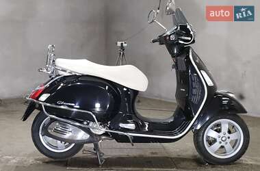 Максі-скутер Vespa GTS 2012 в Дніпрі