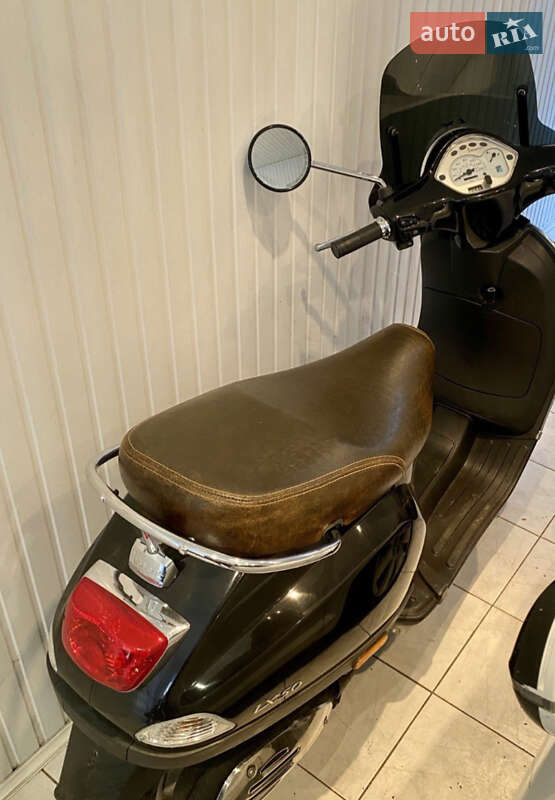 Скутер Vespa LX 2009 в Одессе