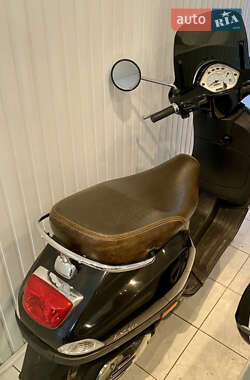 Скутер Vespa LX 2009 в 