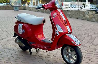 Скутер Vespa LX 2014 в Одесі