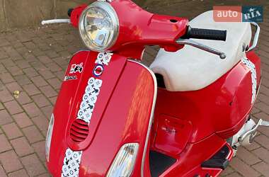 Скутер Vespa LX 2014 в 