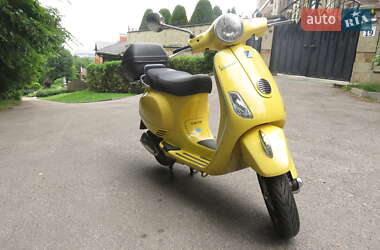 Скутер Vespa LX 2010 в 
