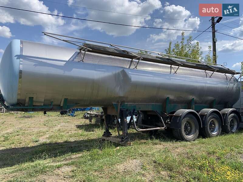 Цистерна напівпричіп Viberti 36S7 1992 в Вінниці