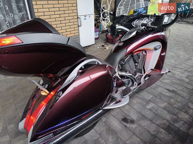 Мотоцикл Туризм Victory Vision Tour 2008 в Бердичеве