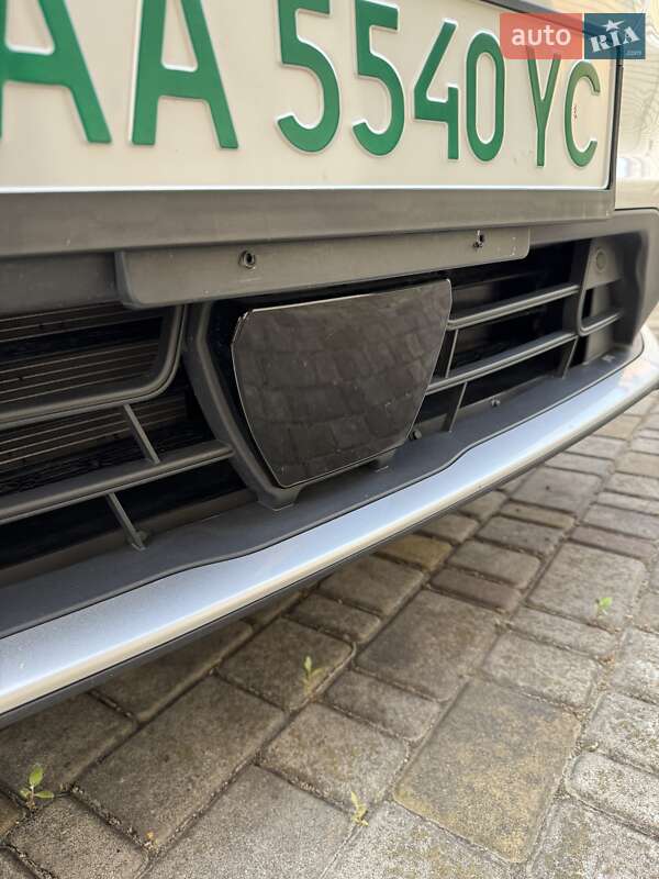 Внедорожник / Кроссовер VinFast VF-8 2022 в Киеве