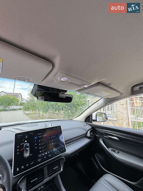 Внедорожник / Кроссовер VinFast VF-8 2022 в Киеве