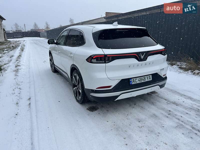 Внедорожник / Кроссовер VinFast VF-8 2023 в Любомле