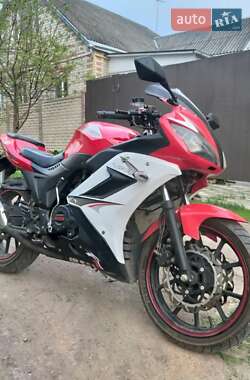 Спортбайк Viper F2 2014 в Киверцах