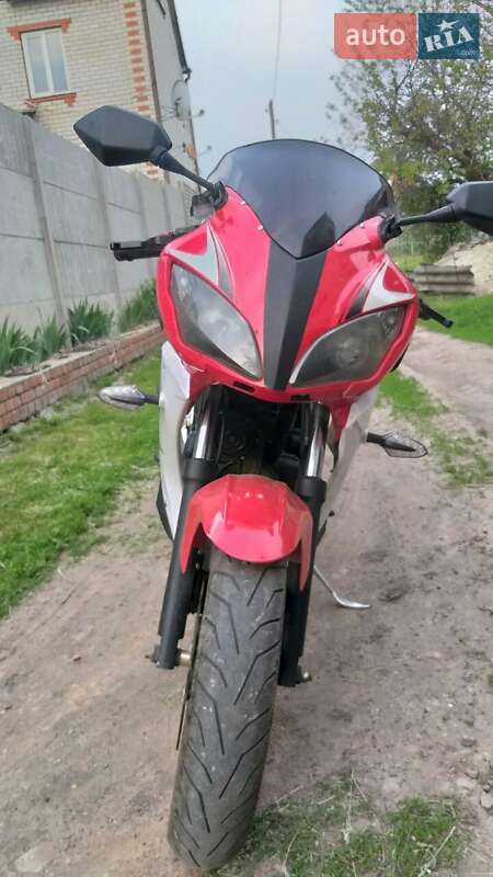 Спортбайк Viper F2 2014 в Киверцах