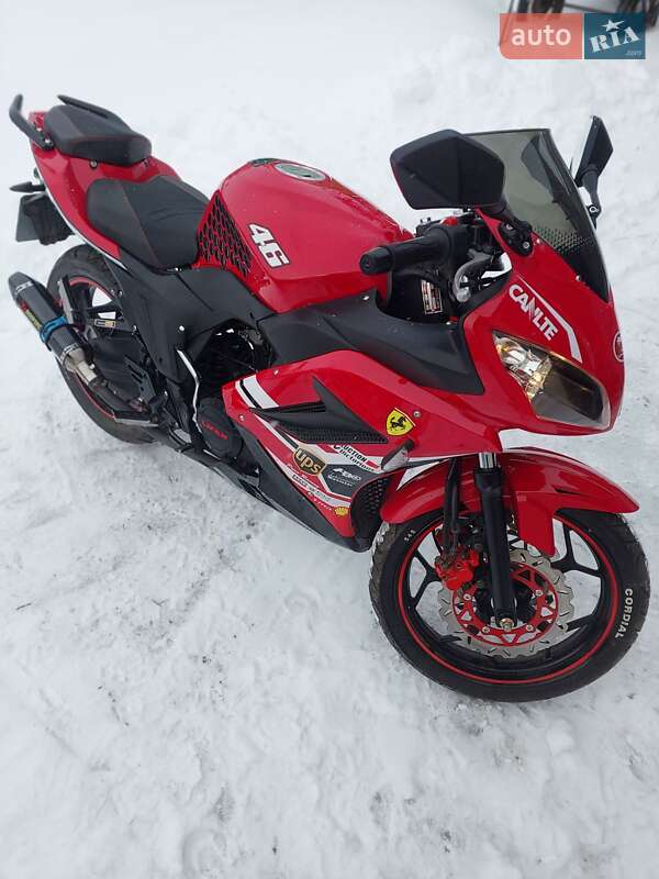 Спортбайк Viper F2 2023 в Липовце