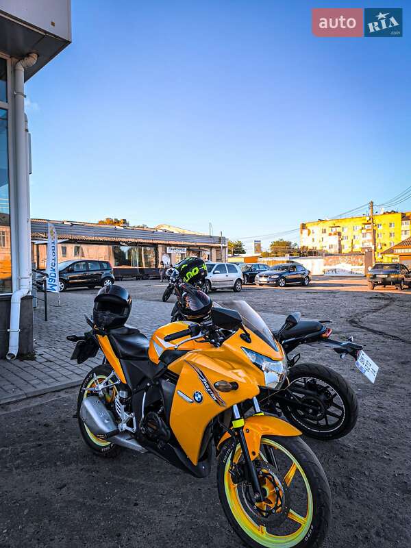 Спортбайк Viper V 200CR 2014 в Чупаховке