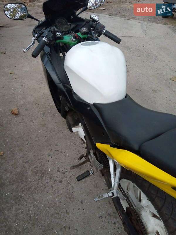 Спортбайк Viper V 250CR 2014 в Татарбунарах