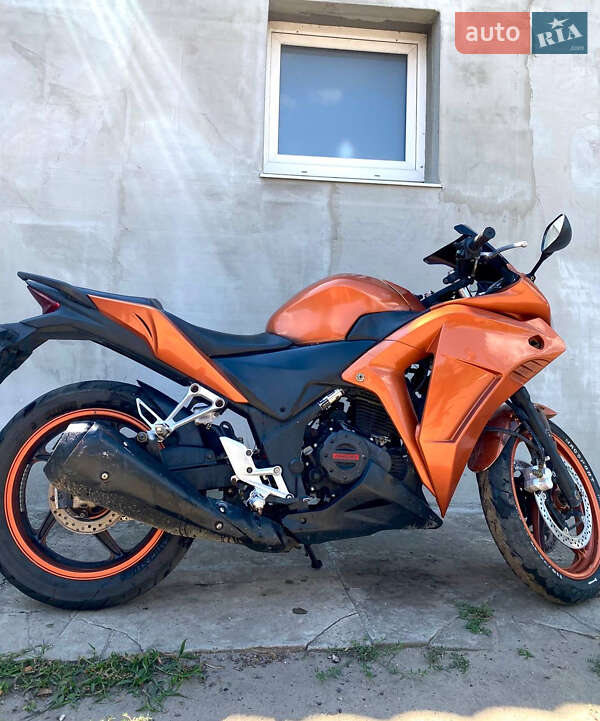Viper V 250CR 2014