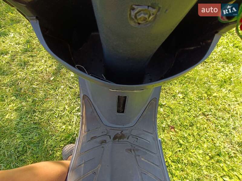 Скутер Viper Wind 2010 в Брошневе-Осаде