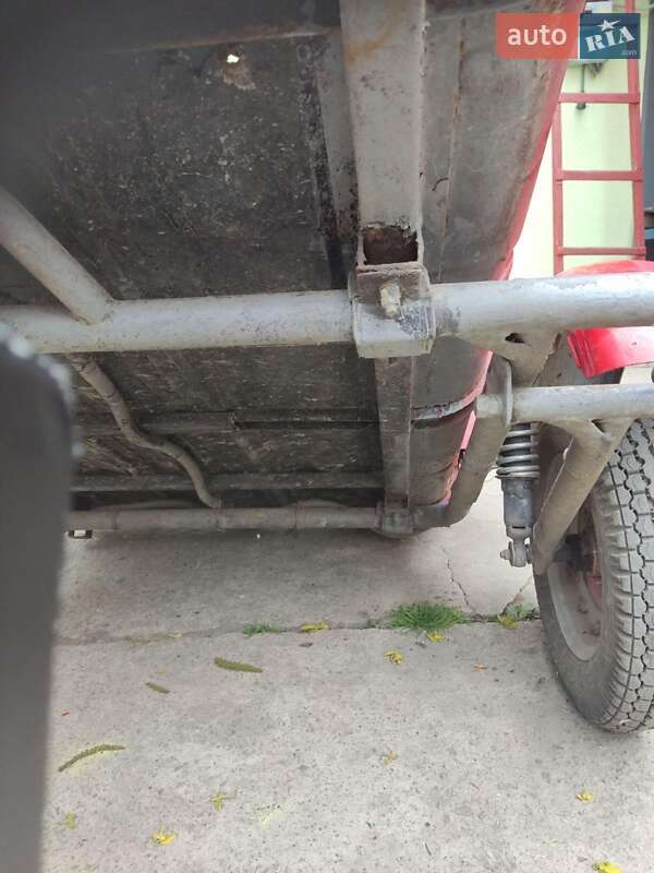 Бортовий напівпричіп ВМЗ 9601 1995 в Козятині