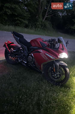 Мотоцикл Спорт-туризм Voge 300RR 2021 в 