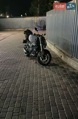 Мотоцикл Без обтекателей (Naked bike) Voge 500R 2023 в 